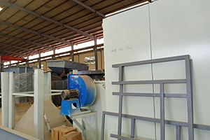 印度尼西亞石膏粉生產(chǎn)線制作完畢，驗(yàn)收合格，收到客戶發(fā)貨通知我們就可以定柜發(fā)貨了。